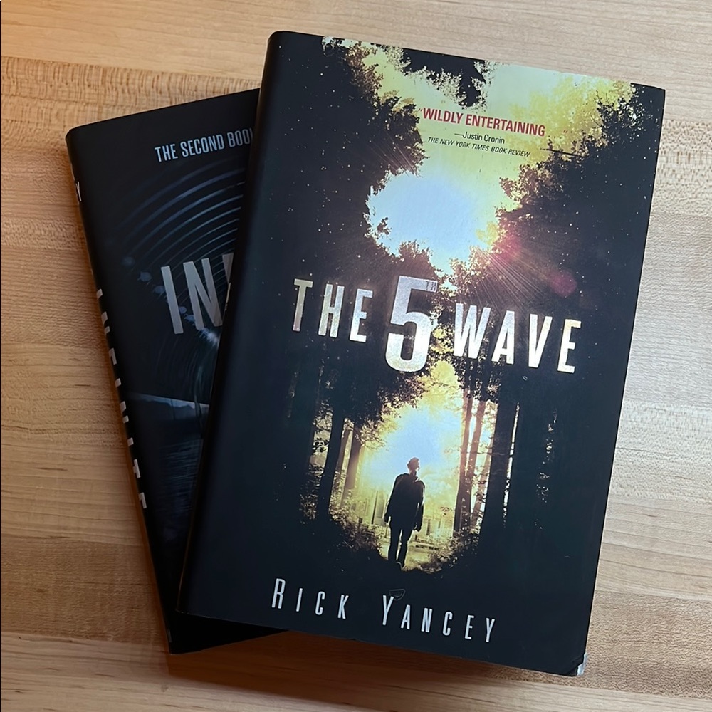 The 5th Wave and The Infinite Sea by Rick Yancey BUNDLE